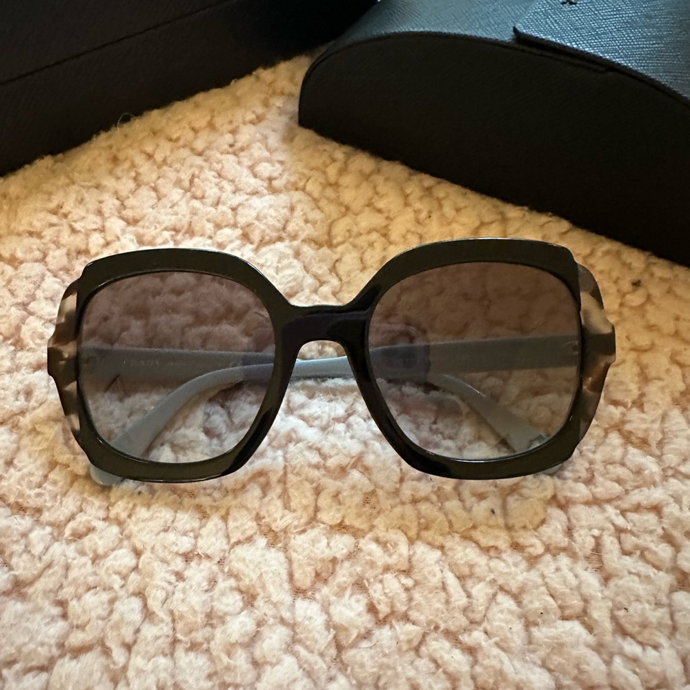Prada Black Oversized Sunglasses Modern Design